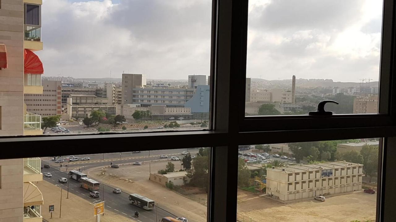 The Shining Star -A Beautiful 3 Bedroom Apartment Beersheba Exterior foto