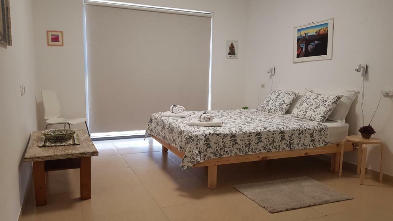 The Shining Star -A Beautiful 3 Bedroom Apartment Beersheba Exterior foto